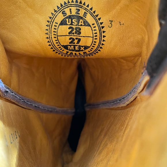 Women’s heeled cowboy boots - Picture 2 of 2